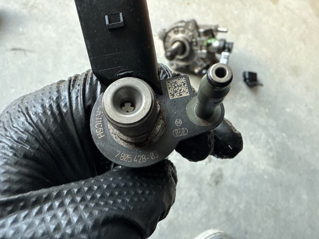 bontott BMW 3 E90 Porlasztó (1 db)