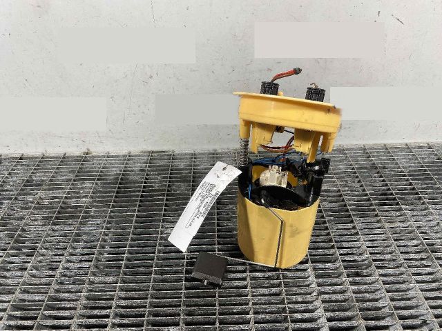 bontott BMW 3 E90 Üzemanyag Szivattyú