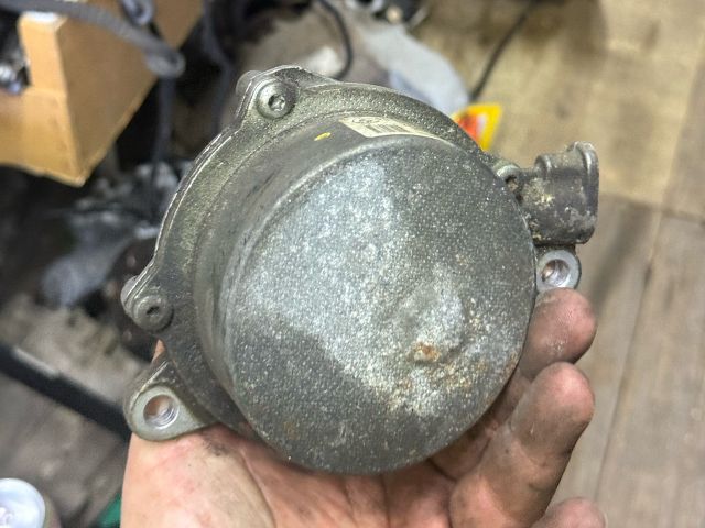 bontott BMW 3 E90 Vákumpumpa