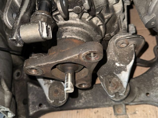 bontott BMW 3 E90 Váltó (Mechanikus)