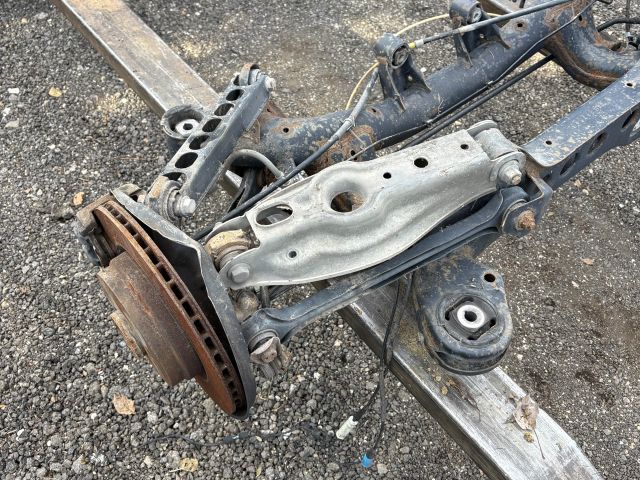 bontott BMW 3 E90 Hátsó Futómű (Részeivel)