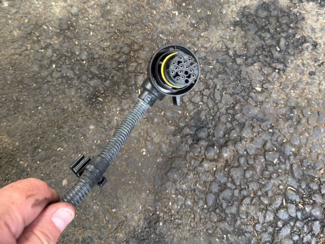 bontott BMW 3 E90 Motor Kábelköteg