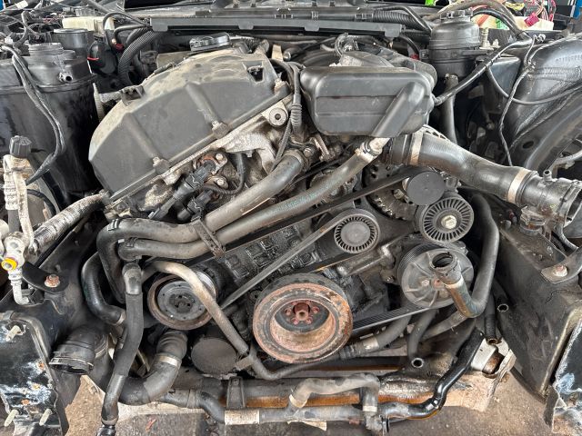 bontott BMW 3 E90 Komplett Motor (Segédberendezésekkel)