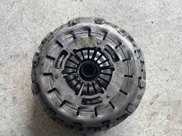 bontott BMW 3 E90 Kuplung Szett Lendkerékkel