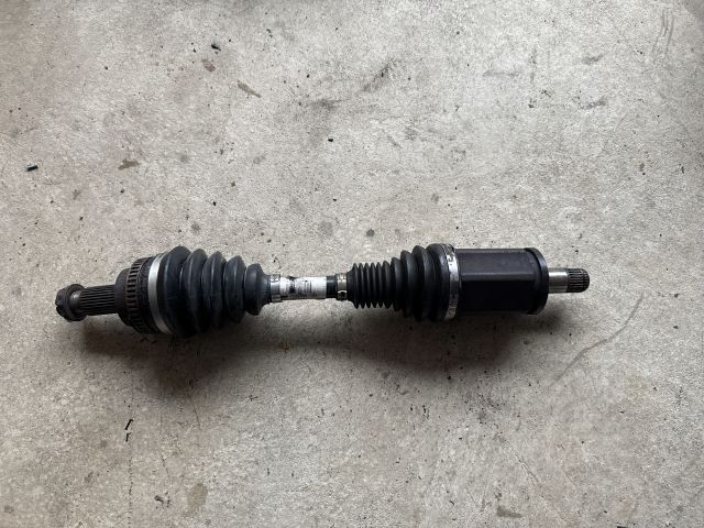 bontott BMW 3 E90 Bal Féltengely