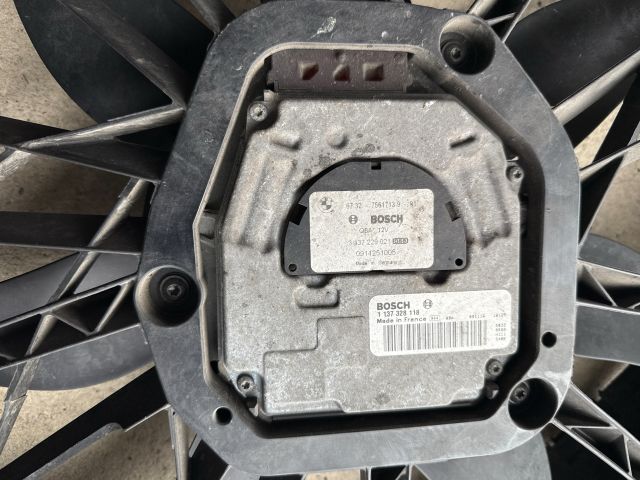 bontott BMW 3 E90 Hűtőventilátor