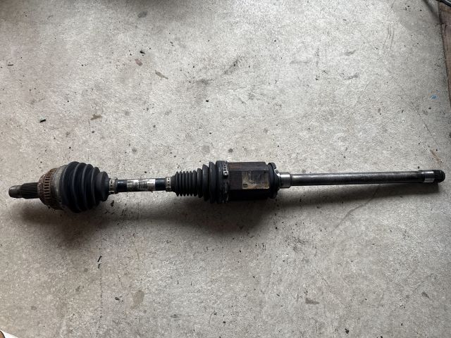 bontott BMW 3 E90 Jobb Féltengely