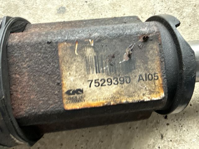 bontott BMW 3 E90 Jobb Féltengely