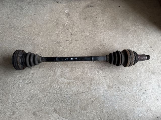 bontott BMW 3 E90 Jobb hátsó Féltengely