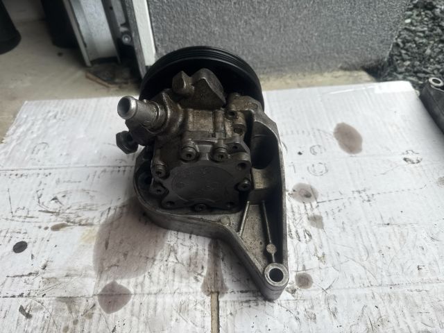 bontott BMW 3 E90 Kormányszervó Motor (Hidraulikus)