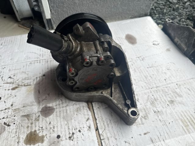 bontott BMW 3 E90 Kormányszervó Motor (Hidraulikus)