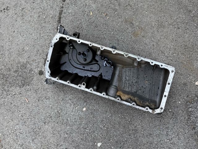 bontott BMW 3 E90 Olajteknő