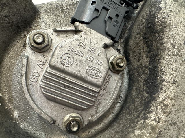 bontott BMW 3 E90 Olajteknő