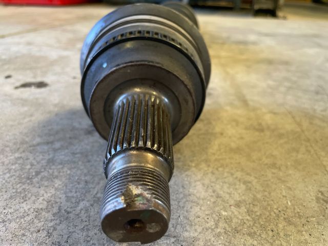 bontott BMW 3 E90 Jobb Féltengely