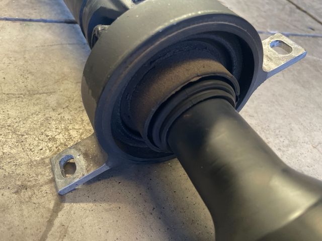 bontott BMW 3 E90 Kardántengely