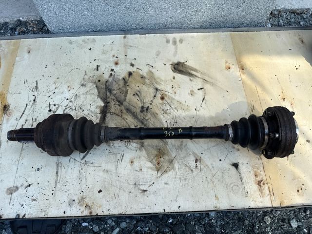 bontott BMW 3 E90 Bal hátsó Féltengely