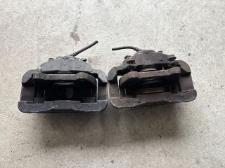 bontott BMW 3 E90 Féknyereg Munkahengerrel Szett