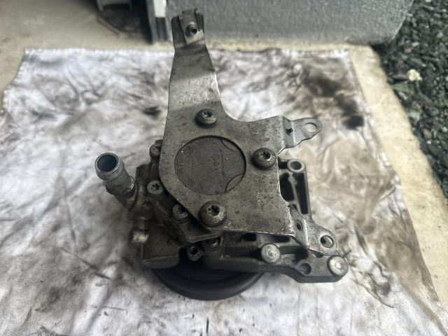 bontott BMW 3 E90 Kormányszervó Motor (Hidraulikus)