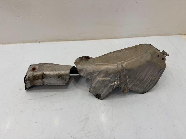 bontott BMW 3 E90 Leömlő Hővédő Lemez