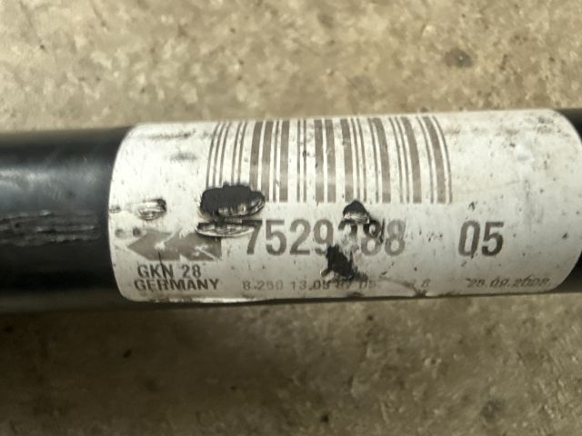 bontott BMW 3 E90 Jobb Féltengely