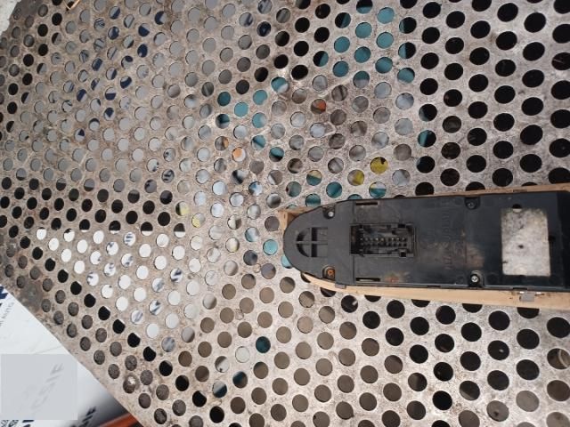 bontott BMW 3 E90 Ablakemelő Kapcsoló Négyes / Kettes