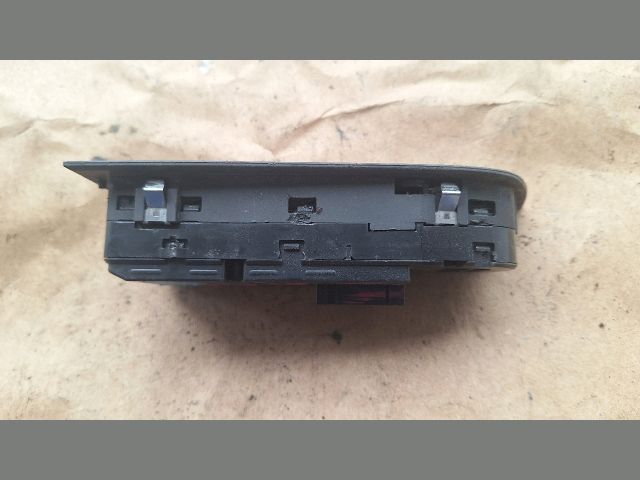 bontott BMW 3 E90 Ablakemelő Kapcsoló Négyes / Kettes