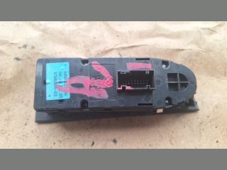 bontott BMW 3 E90 Ablakemelő Kapcsoló Négyes / Kettes