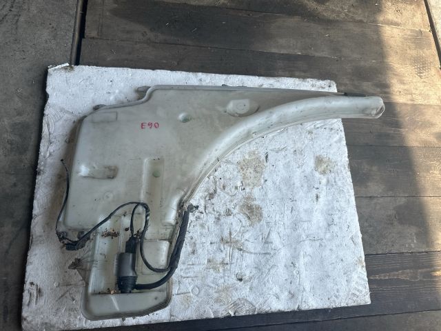 bontott BMW 3 E90 Ablakmosó Tartály