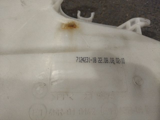 bontott BMW 3 E90 Ablakmosó Tartály