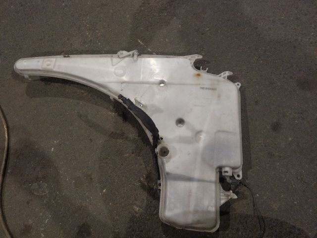 bontott BMW 3 E90 Ablakmosó Tartály