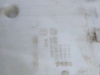 bontott BMW 3 E90 Ablakmosó Tartály