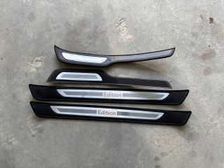 bontott BMW 3 E90 Ajtó Díszléc Szett