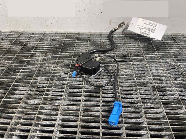 bontott BMW 3 E90 Akkumulátor Saru