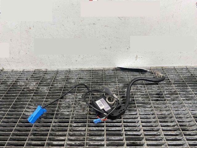 bontott BMW 3 E90 Akkumulátor Saru