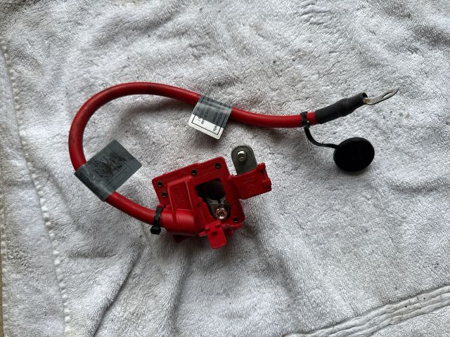 bontott BMW 3 E90 Akkumulátor Saru