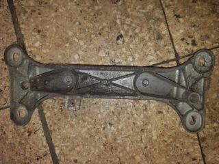 bontott BMW 3 E90 Alsó Kereszttartó