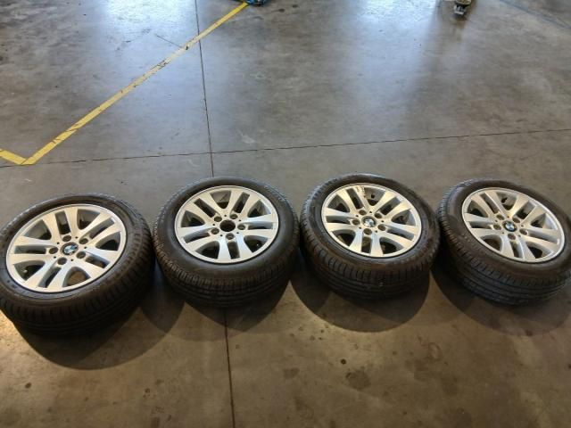 bontott BMW 3 E90 Alufelni Szett Gumival