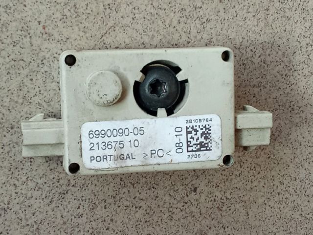 bontott BMW 3 E90 Antenna Erősítő