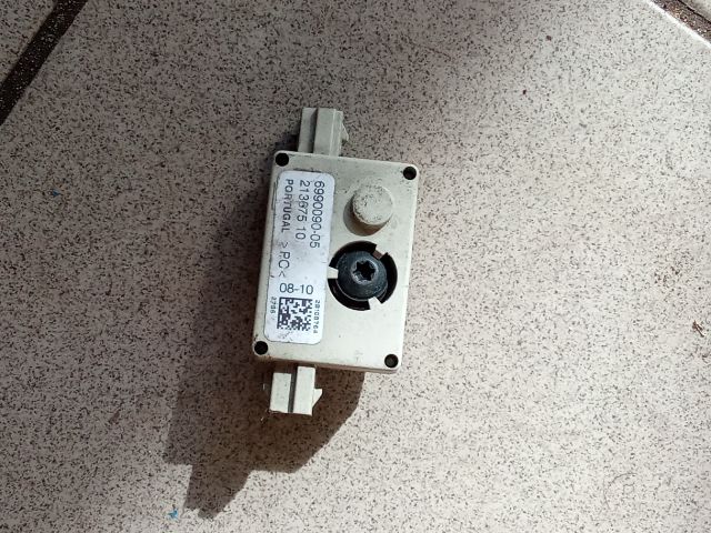 bontott BMW 3 E90 Antenna Erősítő