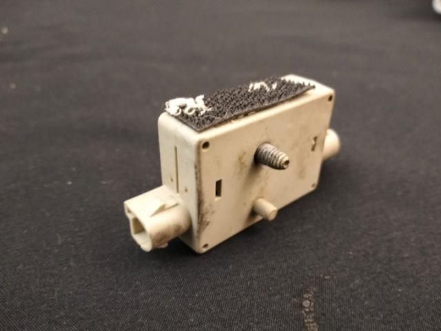 bontott BMW 3 E90 Antenna Erősítő