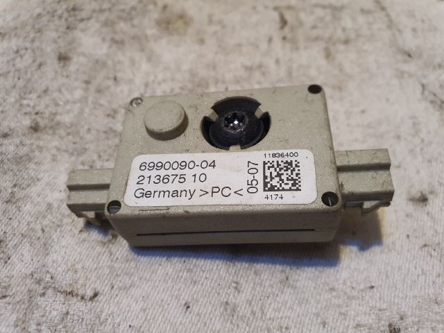 bontott BMW 3 E90 Antenna Erősítő