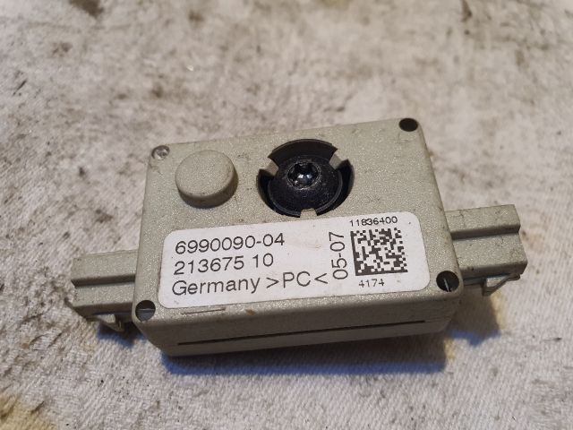 bontott BMW 3 E90 Antenna Erősítő