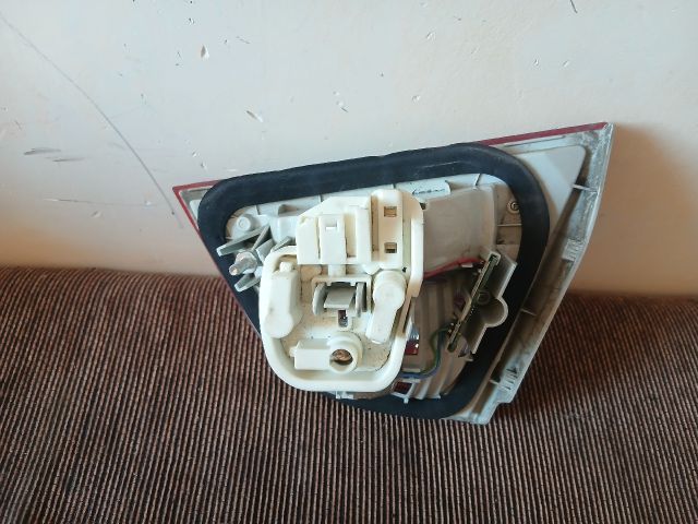 bontott BMW 3 E90 Bal Belső Hátsó Lámpa