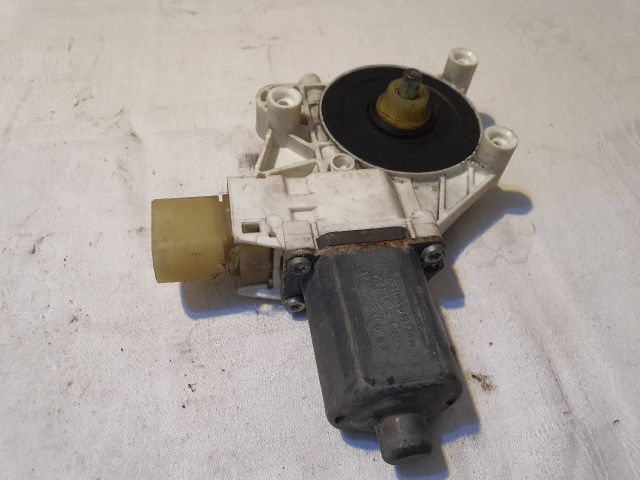 bontott BMW 3 E90 Bal első Ablakemelő Motor