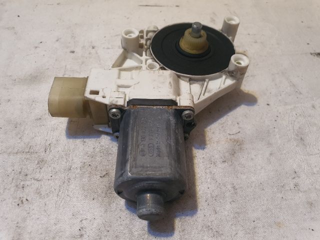 bontott BMW 3 E90 Bal első Ablakemelő Motor