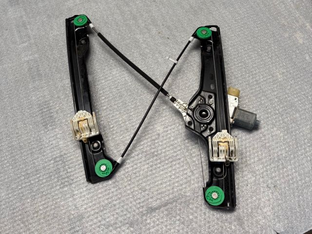 bontott BMW 3 E90 Bal első Ablakemelő Szerkezet (Elektromos)