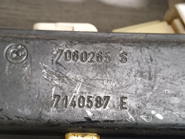 bontott BMW 3 E90 Bal első Ablakemelő Szerkezet (Elektromos)