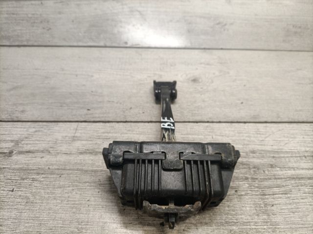 bontott BMW 3 E90 Bal első Ajtóhatároló