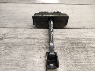 bontott BMW 3 E90 Bal első Ajtóhatároló