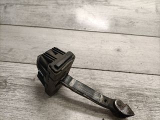 bontott BMW 3 E90 Bal első Ajtóhatároló